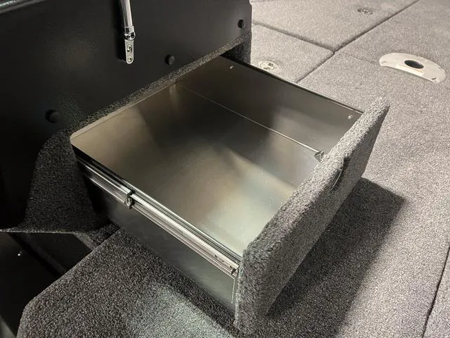 Slide: The Image of Lund 2175 Pro V Sport 2024 - 33