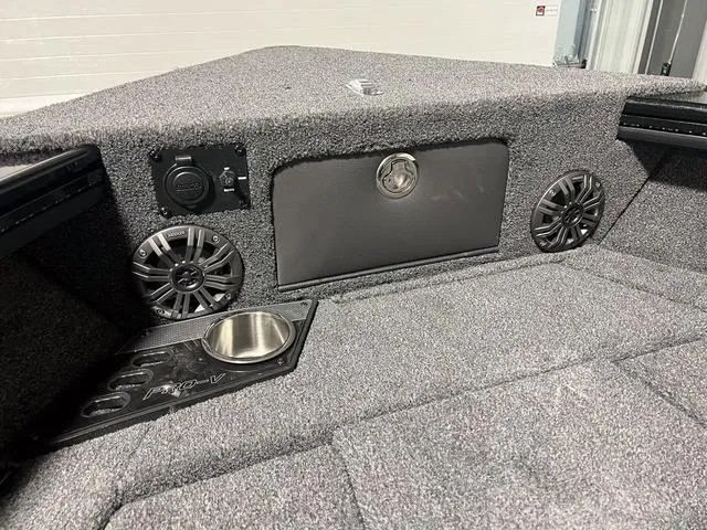 Slide: The Image of Lund 2175 Pro V Sport 2024 - 44