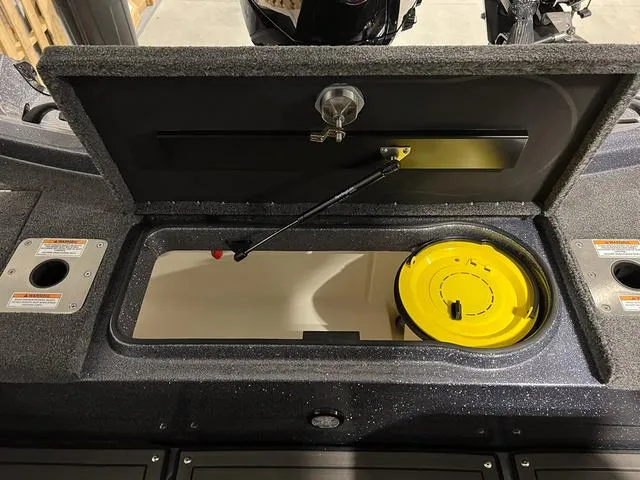 Slide: The Image of Lund 189 Pro-V Sport 2024 - 10