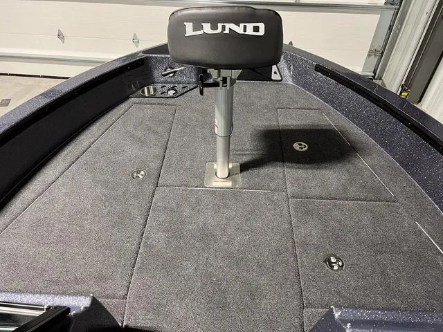 Slide: The Image of Lund 189 Pro-V Sport 2024 - 27