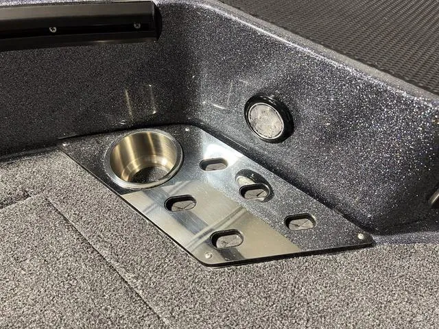 Slide: The Image of Lund 189 Pro-V Sport 2024 - 33