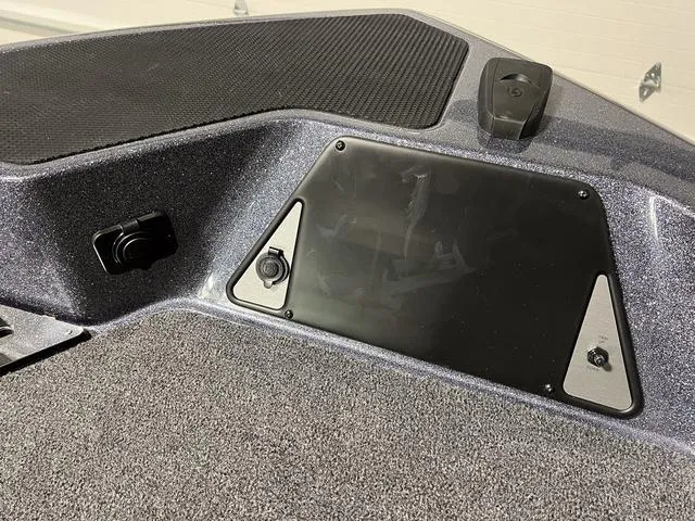 Slide: The Image of Lund 189 Pro-V Sport 2024 - 34