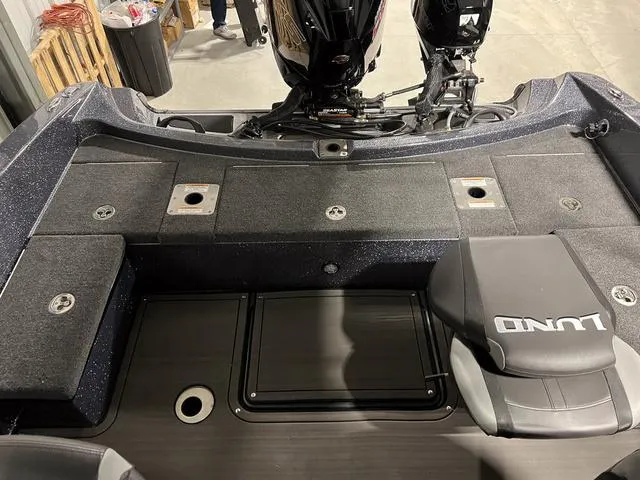 Slide: The Image of Lund 189 Pro-V Sport 2024 - 6