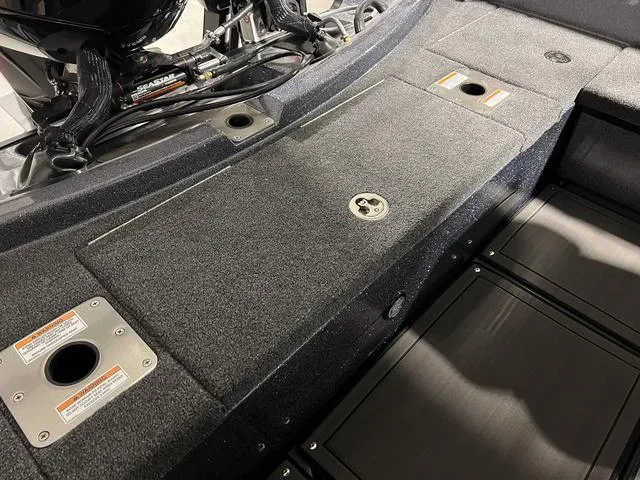 Slide: The Image of Lund 189 Pro-V Sport 2024 - 9