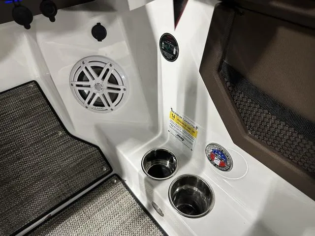 Slide: The Image of Cobalt R6 2025 - 13