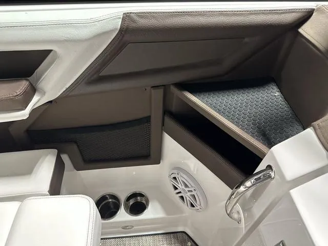 Slide: The Image of Cobalt R6 2025 - 15