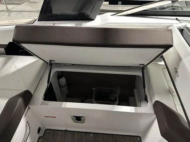 Slide: The Image of Cobalt R6 2025 - 17