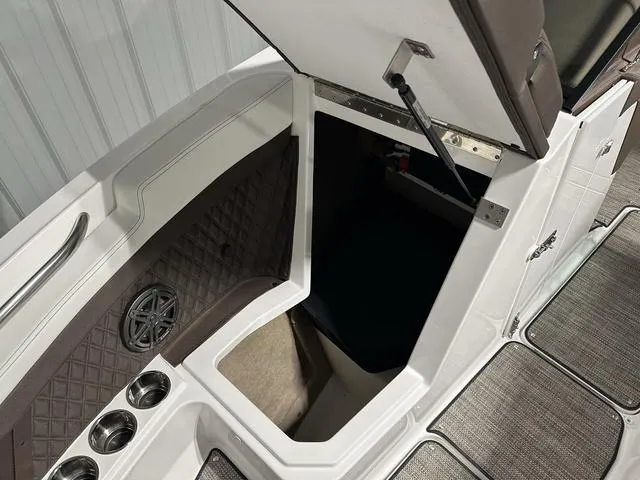 Slide: The Image of Cobalt R6 2025 - 23