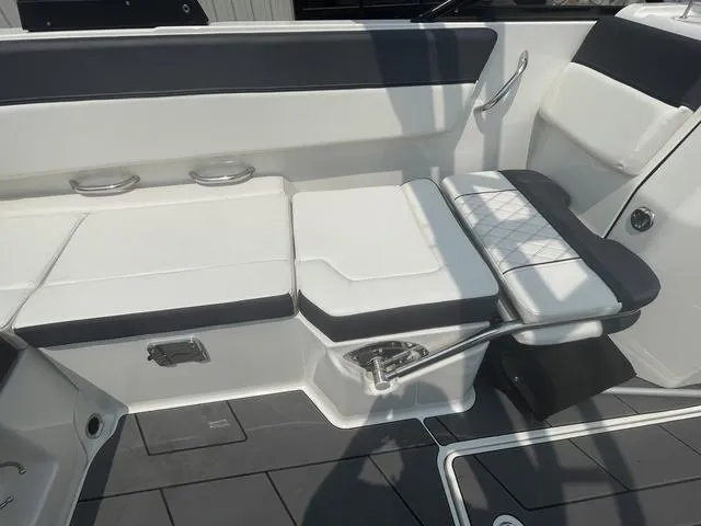 Slide: The Image of Bayliner DX 2250 2022 - 14