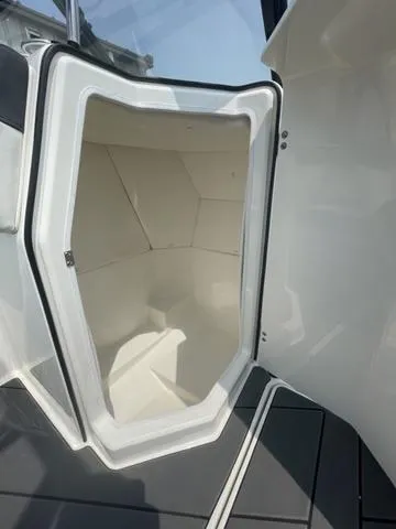 Slide: The Image of Bayliner DX 2250 2022 - 18