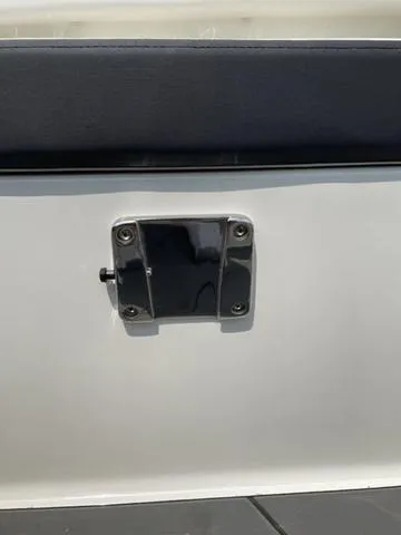 Slide: The Image of Bayliner DX 2250 2022 - 9