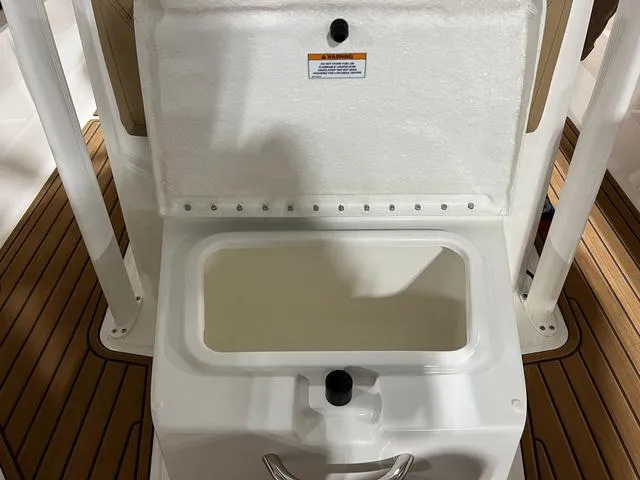 Slide: The Image of Bayliner Trophy T20 CX 2023 - 32