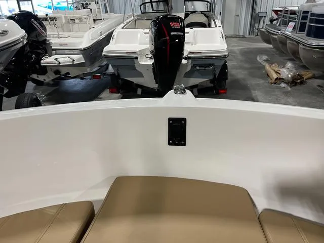 Slide: The Image of Bayliner Trophy T20 CX 2023 - 36