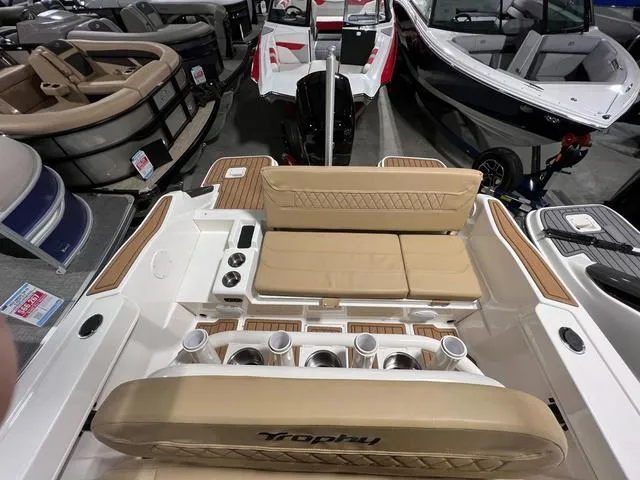 Slide: The Image of Bayliner Trophy T20 CX 2023 - 8