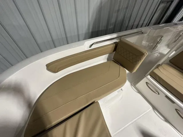 Slide: The Image of Bayliner Trophy T22 CX 2024 - 24