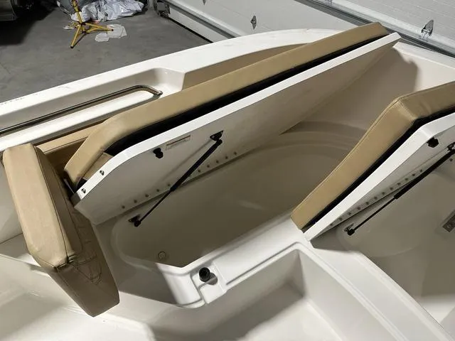 Slide: The Image of Bayliner Trophy T22 CX 2024 - 28