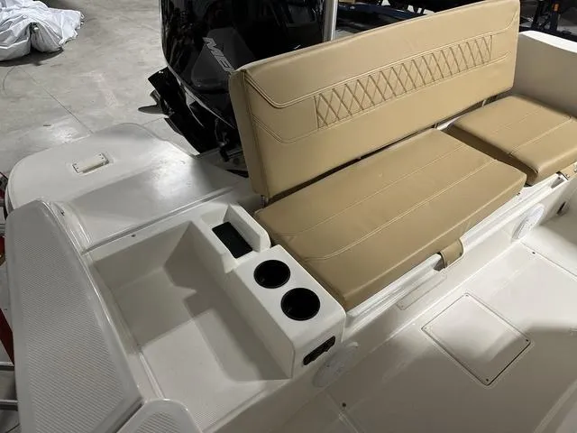 Slide: The Image of Bayliner Trophy T22 CX 2024 - 5