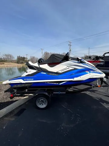 Slide: The Image of Yamaha FX Cruiser HO 2021 - 6