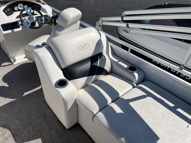 Slide: The Image of Harris Cruiser 200 2014 - 10