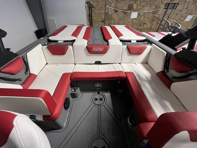 Slide: The Image of Heyday Wake Boats WT-SURF 2023 - 12