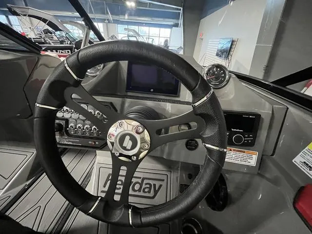 Slide: The Image of Heyday Wake Boats WT-SURF 2023 - 26