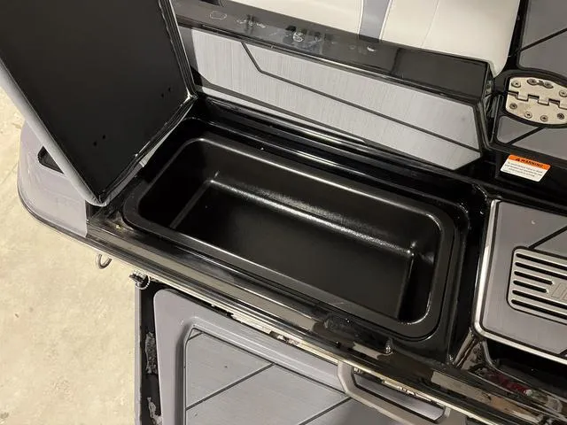 Slide: The Image of Malibu Wakesetter 22 LSV 2024 - 10