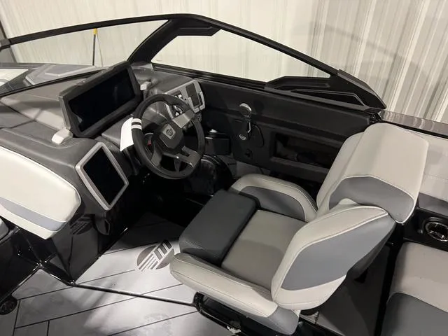 Slide: The Image of Malibu Wakesetter 22 LSV 2024 - 26