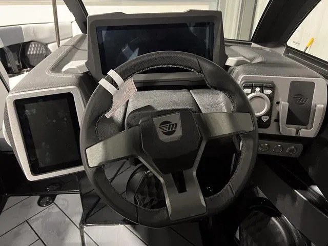 Slide: The Image of Malibu Wakesetter 22 LSV 2024 - 27