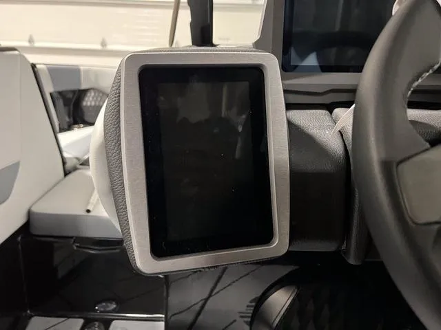 Slide: The Image of Malibu Wakesetter 22 LSV 2024 - 28