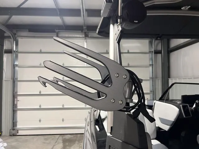 Slide: The Image of Malibu Wakesetter 22 LSV 2024 - 46