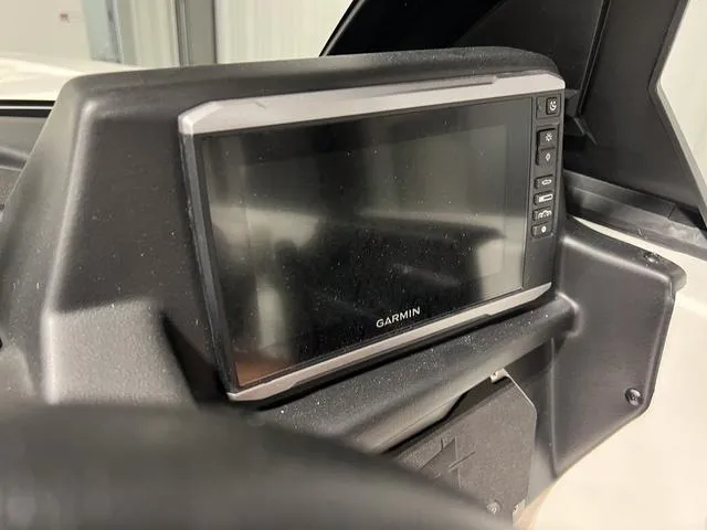 Slide: The Image of Axis T220-r 2024 - 16