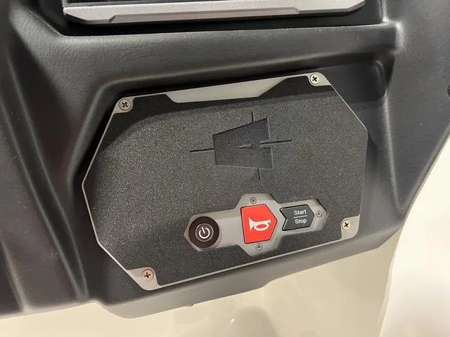 Slide: The Image of Axis T220-r 2024 - 17