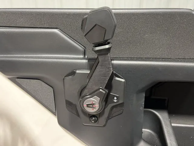 Slide: The Image of Axis T220-r 2024 - 18