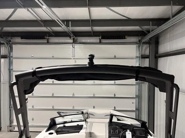 Slide: The Image of Axis T220-r 2024 - 25