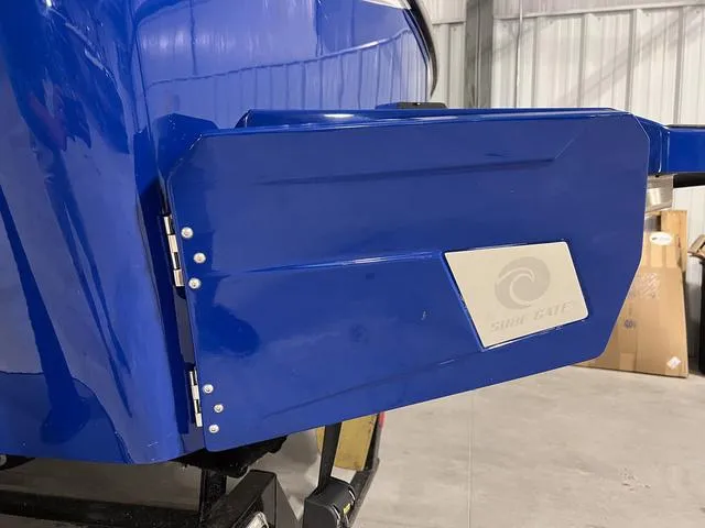 Slide: The Image of Axis T220-r 2024 - 7