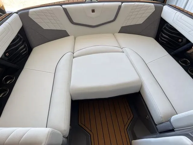 Slide: The Image of Nautique Super Air Nautique G23 2024 - 34