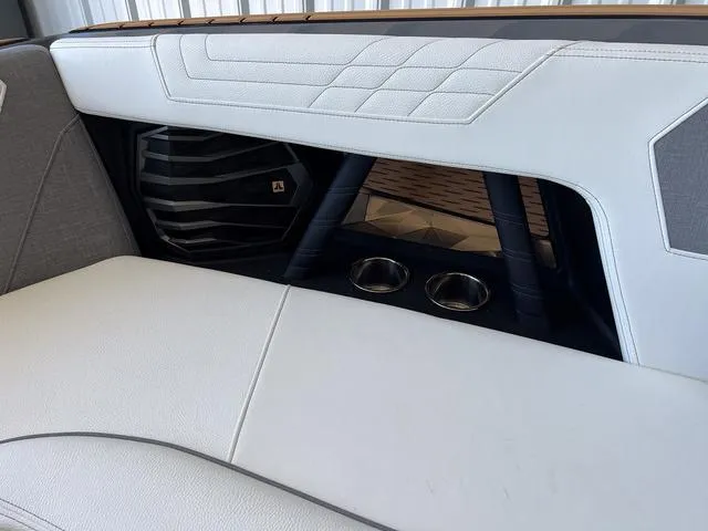 Slide: The Image of Nautique Super Air Nautique G23 2024 - 37