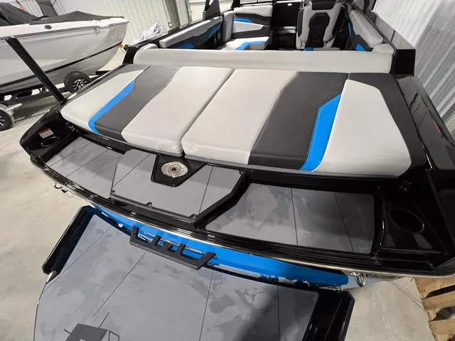 Slide: The Image of Axis T235 2024 - 8