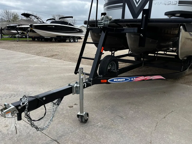 Slide: The Image of Trailer for 2022 Viaggio 23U Diamante boat with Mid America branding. - 21