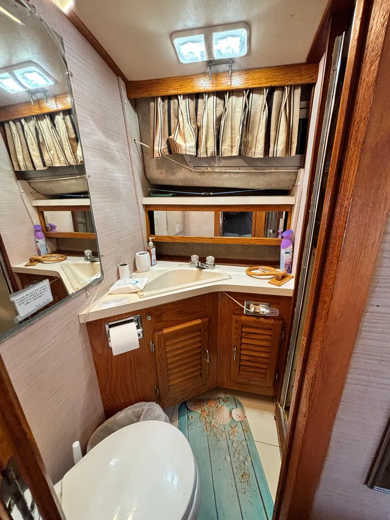 Slide: The Image of Silverton Motor Yacht 1987 - 51