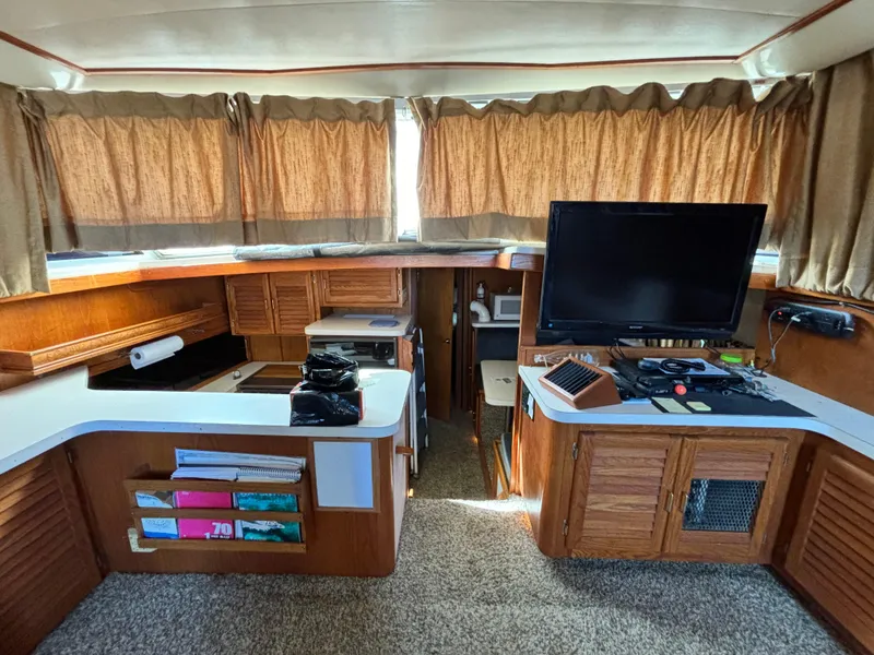 Slide: The Image of Silverton Motor Yacht 1987 - 57