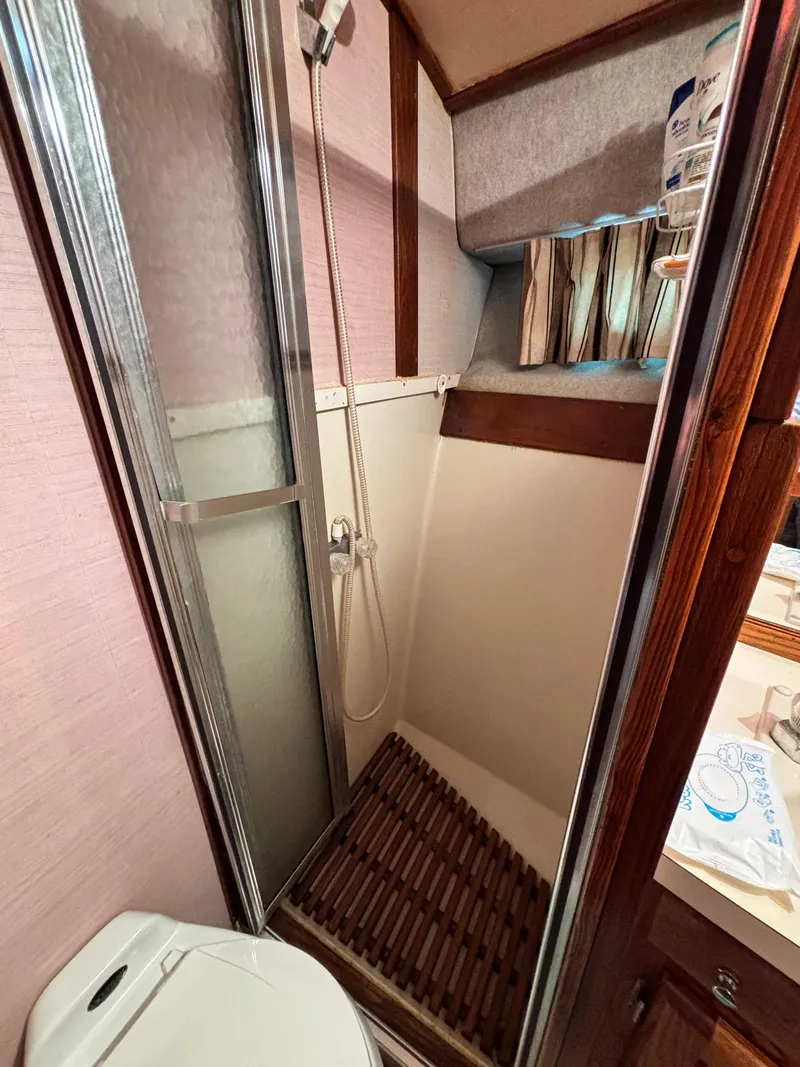 Slide: The Image of Silverton Motor Yacht 1987 - 71