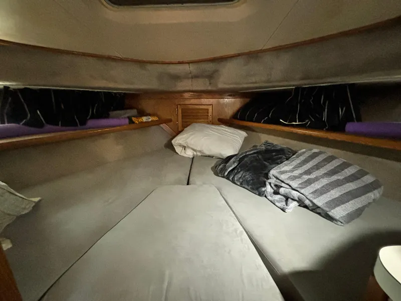 Slide: The Image of Silverton Motor Yacht 1987 - 72