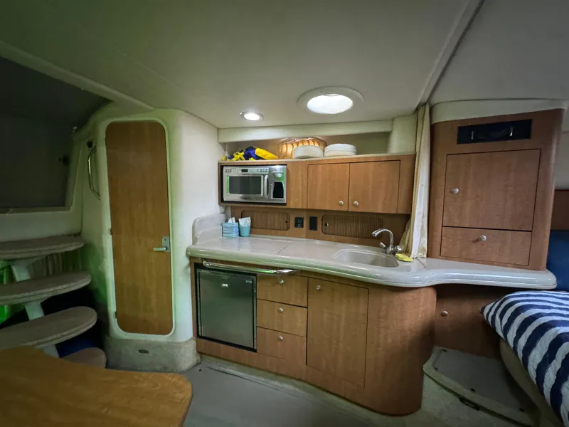 Slide: The Image of Sea Ray Sundancer 320 2006 - 13