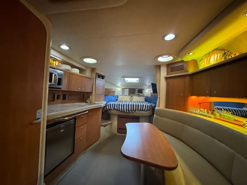 Slide: The Image of Sea Ray Sundancer 320 2006 - 9