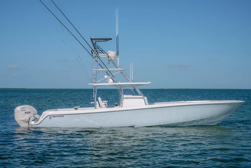 Slide: The Image of 2023 Contender 44 ST boat on open sea. - 9