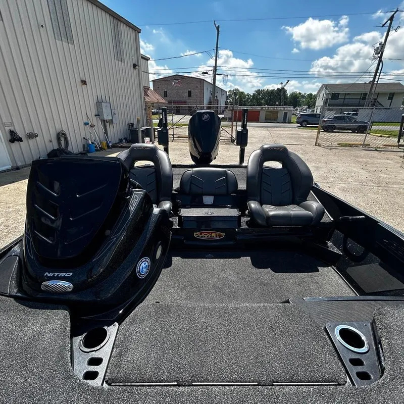 Slide: The Image of 2019 Nitro Z20 Pro fishing boat with dual seats and motor. - 28