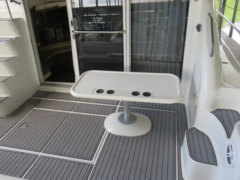 Slide: The Image of Sea Ray 450 Express Bridge 2002 - 14