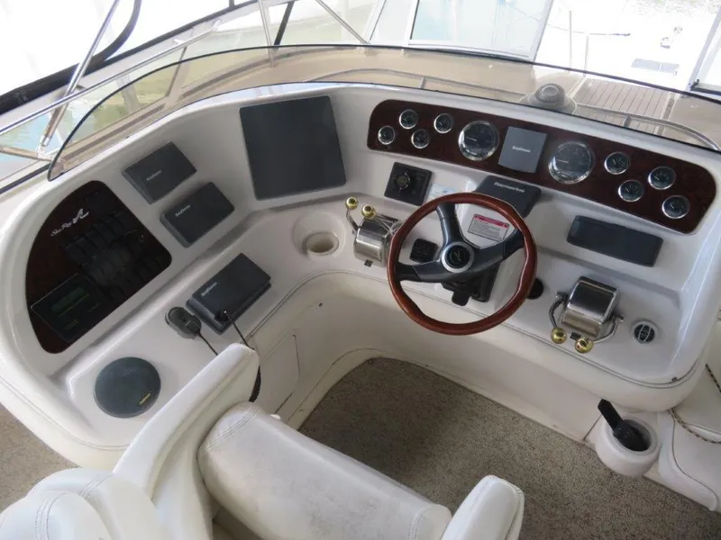 Slide: The Image of Sea Ray 450 Express Bridge 2002 - 7