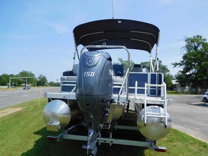 Slide: The Image of 2024 Bennington 22 SSB pontoon boat with Yamaha 150 outboard motor. - 12